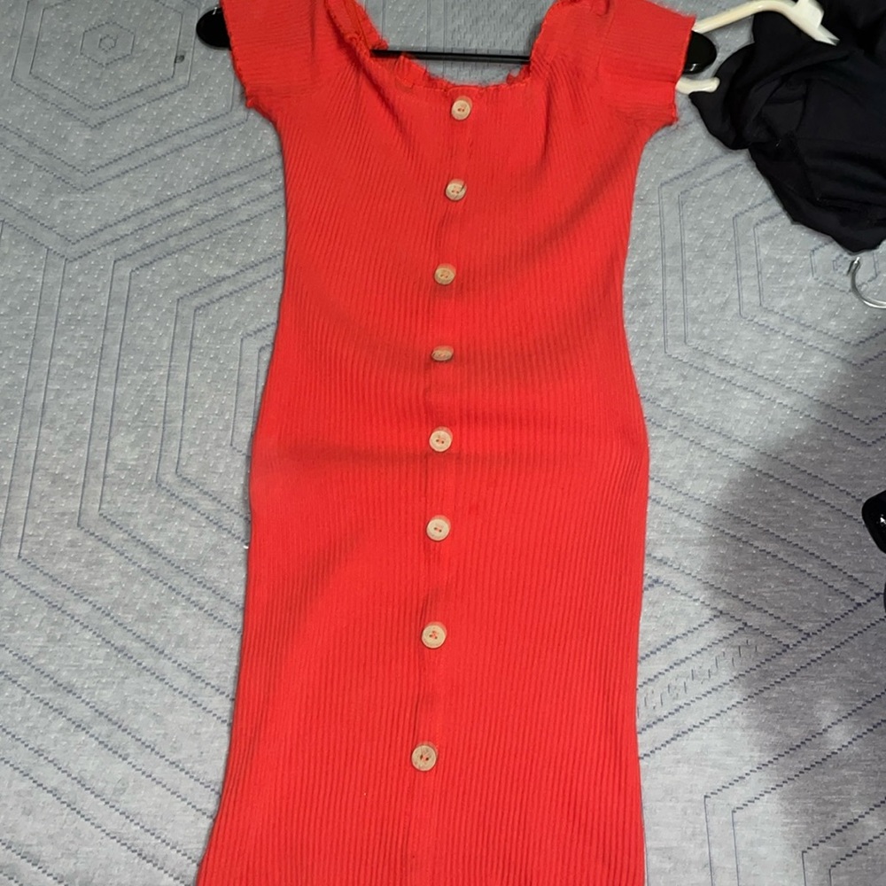 93% cotton 7% spandex